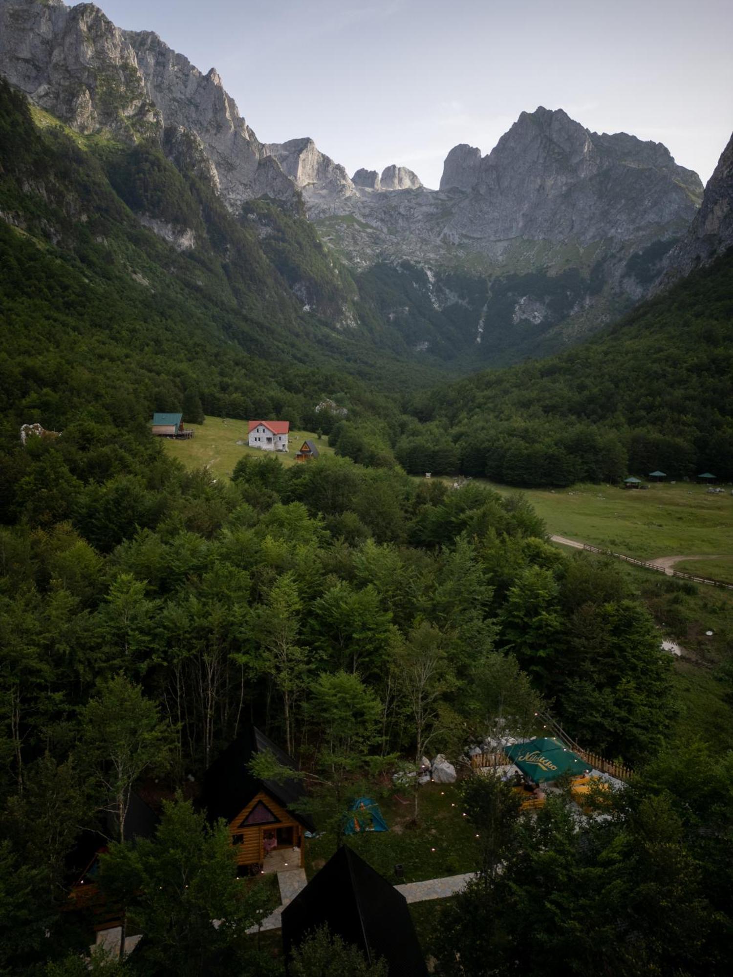 Villa Wildbeauty Grebaje Vuthaj Exterior foto